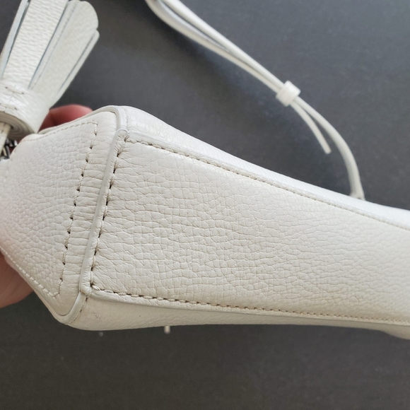 MARC JACOBS White Shutter Leather Crossbody - Picture 8 of 14